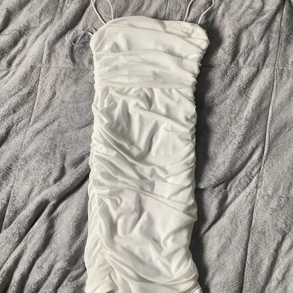 White skin tight dress. - Picture 1 of 4